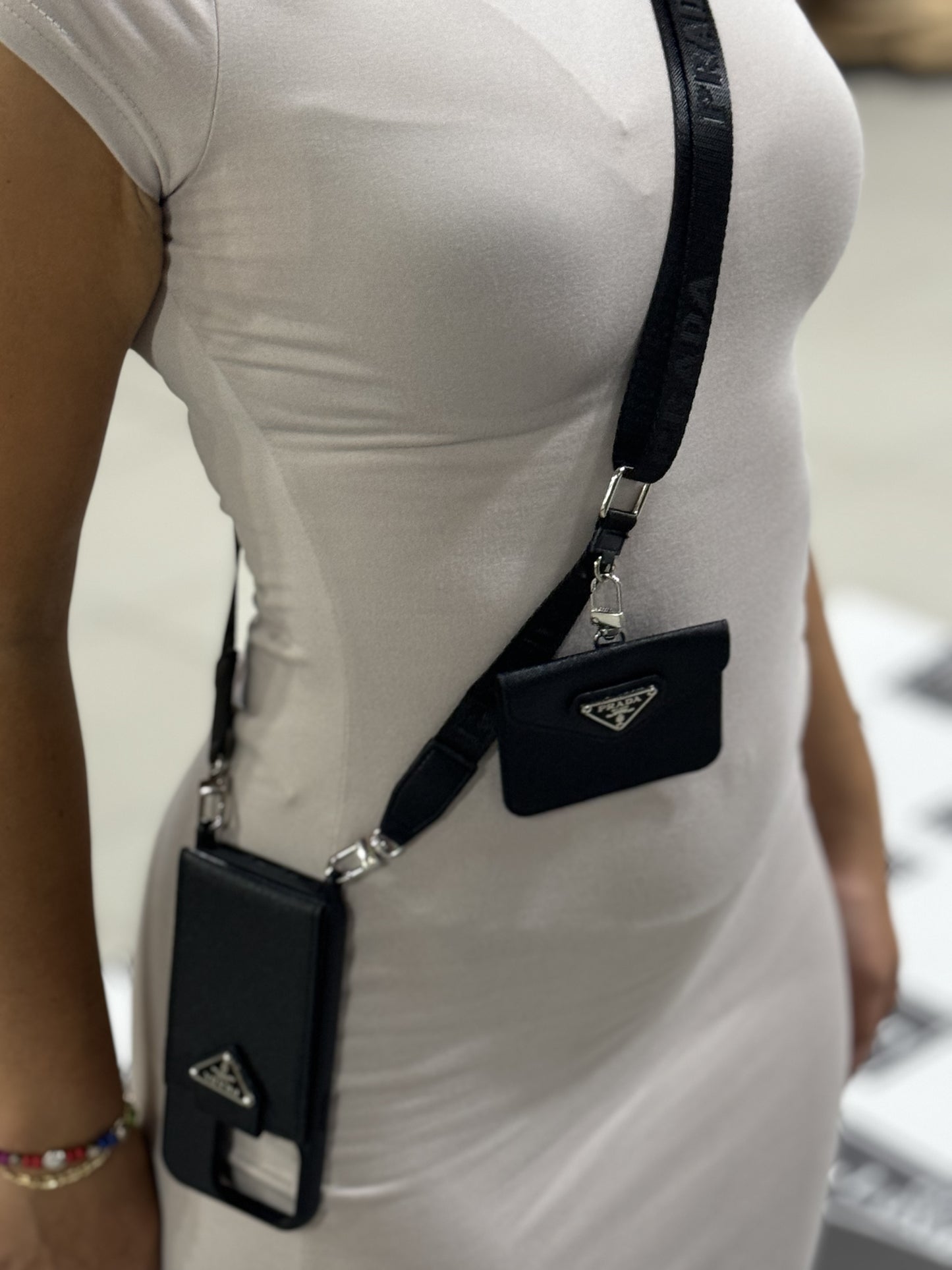 COVER PRADA