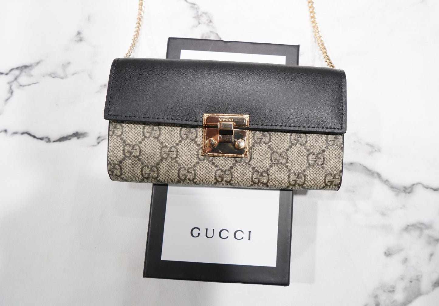 PORTAFOGLI GUCCI CON TRACOLLA